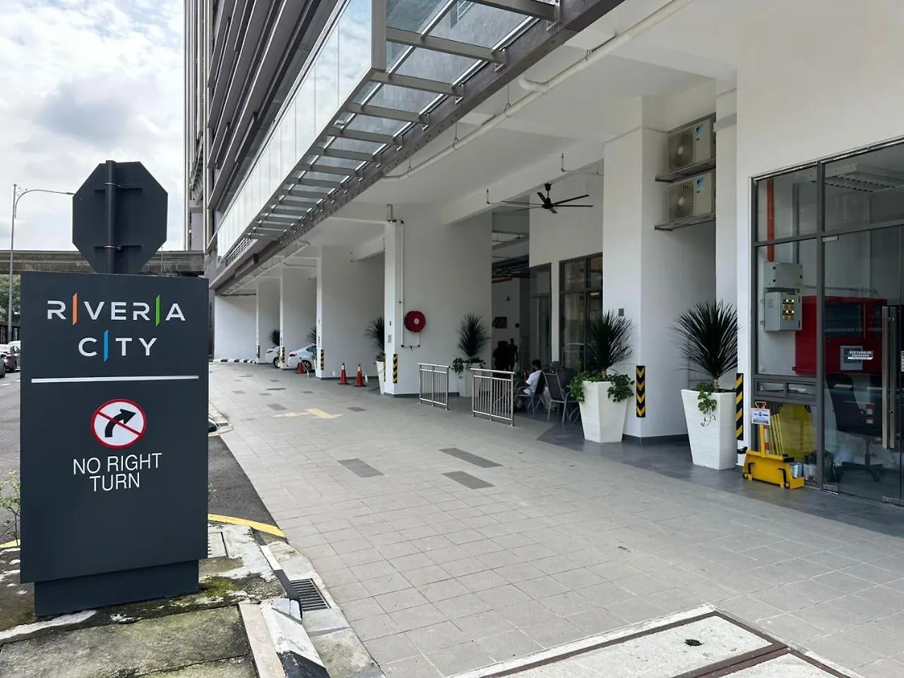 Apartment Kl Sentral Monorail 4 Pax Family Kl City View Infinity Sky Pool Kuala Lumpur
